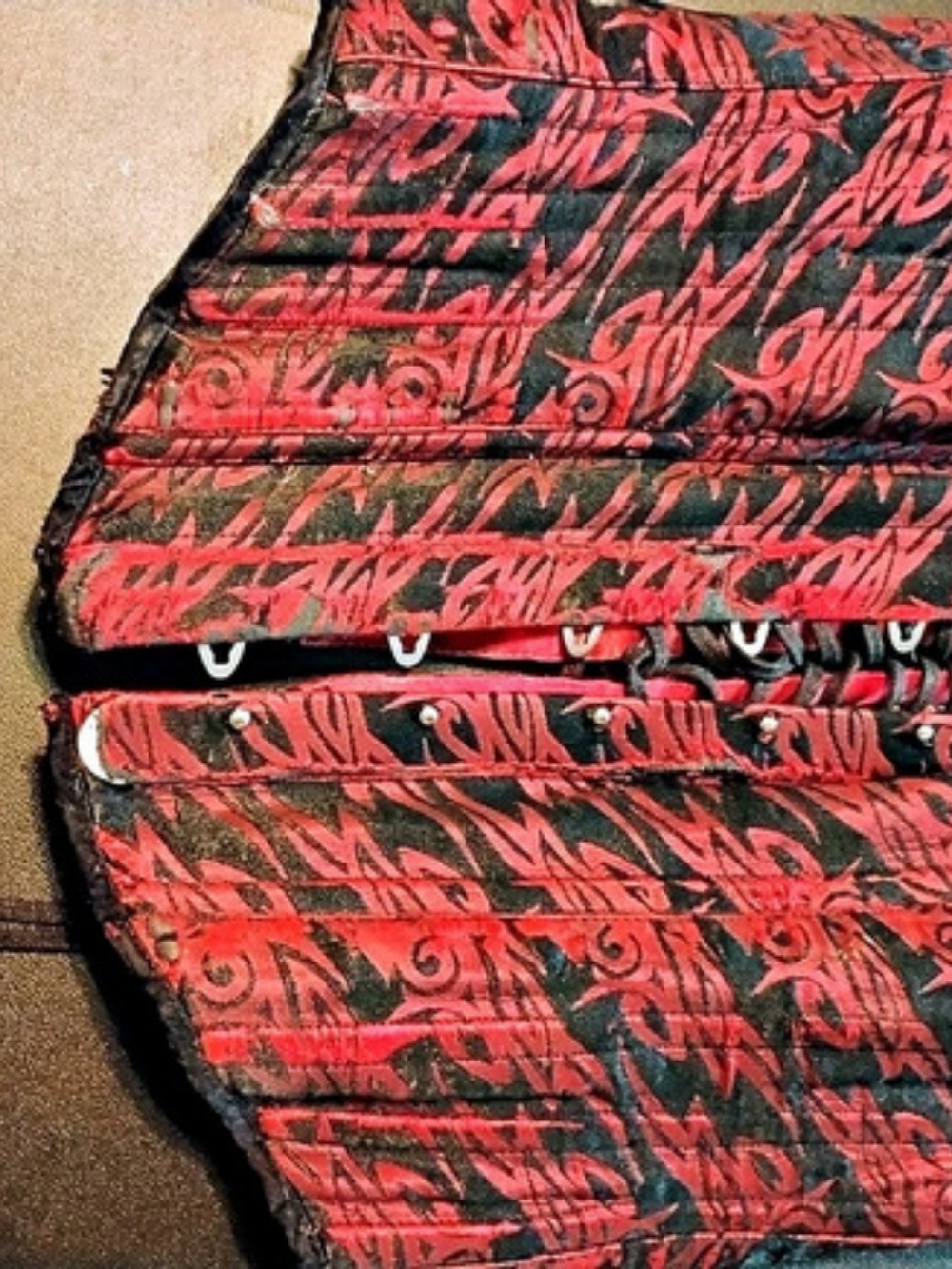Red & Black Lace-Up Corset Size 32